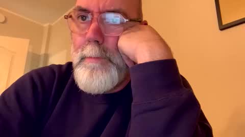 Snapshot of poeticdaddy chatting on September 2025 10:19:01 AM poeticdaddy online show from September 2025 10:19:01 AM