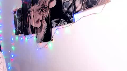 Willow                      Hours 12pm to 630pm Colombian time FRIDAY AND SUNDAY FREE DAYS online show from February 2026 05:38:01 PM