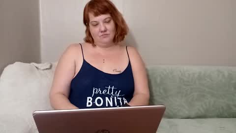 Snapshot of poisonivyvixen chatting on January 2025 03:33:01 PM Poison Ivy online show from January 2025 03:33:01 PM