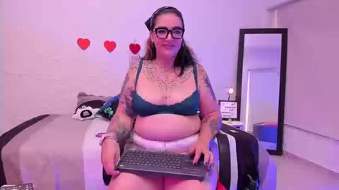 Snapshot of poisson_ivy_ chatting on September 2025 08:31:02 PM poisson_ivy_ online show from September 2025 08:31:02 PM