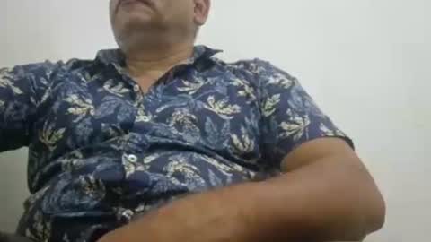 poli online show from February 2025 11:55:01 AM