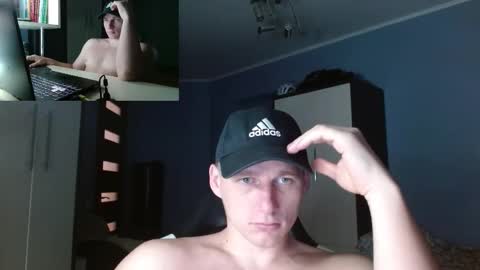 Snapshot of poliglotjoe chatting on September 2025 02:14:01 AM Poliglot online show from September 2025 02:14:01 AM