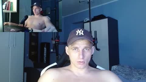 Snapshot of poliglotjoe chatting on October 2025 11:05:02 AM Poliglot online show from October 2025 11:05:02 AM