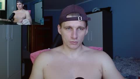 Snapshot of poliglotjoe chatting on October 2025 07:53:01 AM Poliglot online show from October 2025 07:53:01 AM