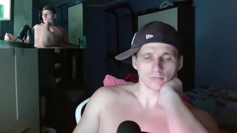 Snapshot of poliglotjoe chatting on October 2025 07:59:01 PM Poliglot online show from October 2025 07:59:01 PM