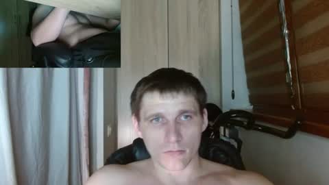 Poliglotjoe2 online show from June 2026 11:36:01 PM