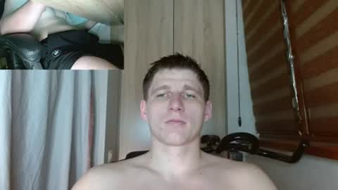Poliglotjoe2 online show from June 2026 12:32:01 AM
