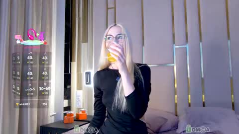 Snapshot of poliina chatting on March 2026 11:31:02 PM Polina online show from March 2026 11:31:02 PM