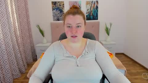 Snapshot of polinasallivan chatting on December 2024 10:32:02 AM Polina online show from December 2024 10:32:02 AM