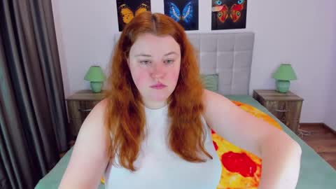 Snapshot of polinasallivan chatting on January 2025 11:00:01 AM Polina online show from January 2025 11:00:01 AM