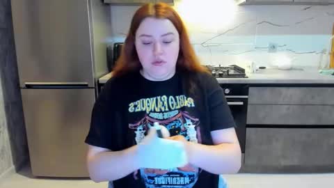 Snapshot of polinasallivan chatting on February 2025 07:19:02 PM Polina online show from February 2025 07:19:02 PM