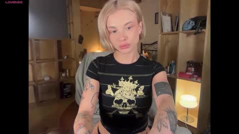 Snapshot of polino4ka69 chatting on November 2025 08:46:02 PM polino4ka69 online show from November 2025 08:46:02 PM