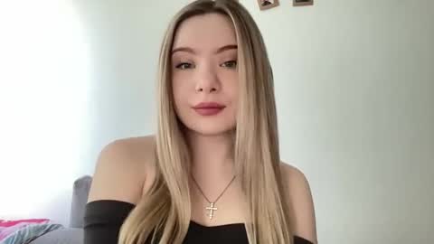 polishangel222 online show from March 2026 10:41:01 AM