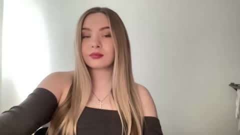 polishangel222 online show from March 2026 03:23:01 PM