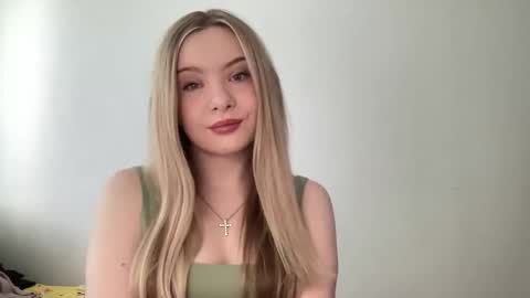 polishangel222 online show from May 2026 10:31:02 AM