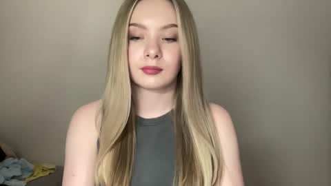 polishangel222 online show from May 2026 06:24:02 PM
