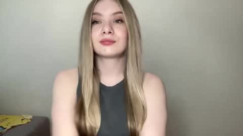 polishangel222 online show from May 2026 05:20:02 PM