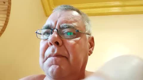 Snapshot of pollexxx66 chatting on October 2025 10:16:02 AM Paul online show from October 2025 10:16:02 AM