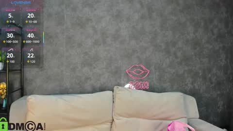 Snapshot of polly__mayer chatting on October 2025 01:05:01 AM Polly online show from October 2025 01:05:01 AM