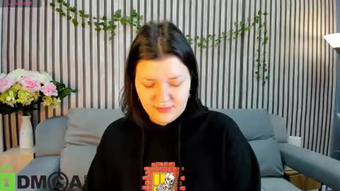 Snapshot of polly__mayer chatting on November 2025 01:08:01 AM Polly online show from November 2025 01:08:01 AM