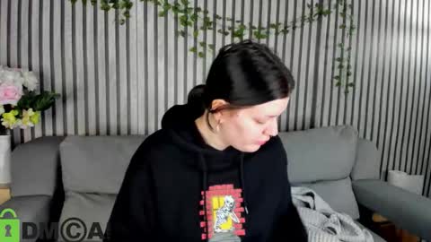 Snapshot of polly__mayer chatting on November 2025 01:22:02 AM Polly online show from November 2025 01:22:02 AM