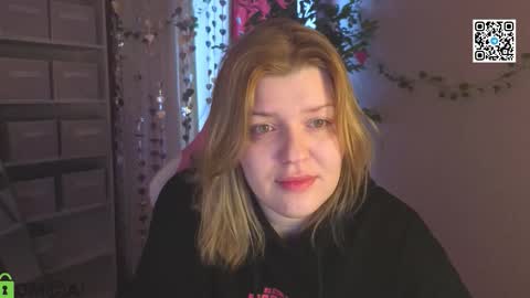 Snapshot of polly__mayer chatting on March 2026 01:33:02 AM Polly online show from March 2026 01:33:02 AM