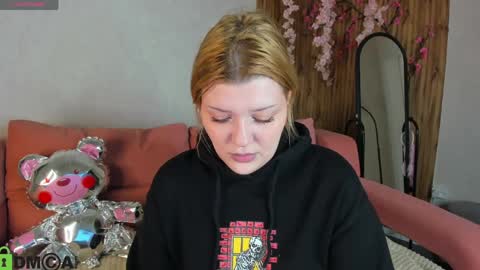 Snapshot of polly__mayer chatting on March 2026 01:33:02 AM Polly online show from March 2026 01:33:02 AM