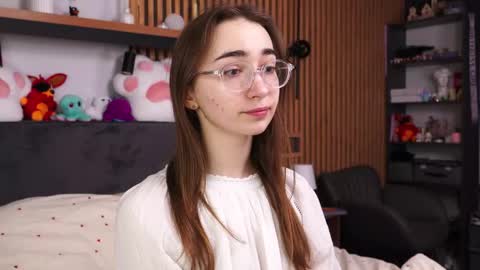 Polly online show from March 2026 07:35:01 AM