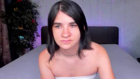 Snapshot of polly_love_ chatting on September 2025 06:02:02 AM Polly online show from September 2025 06:02:02 AM