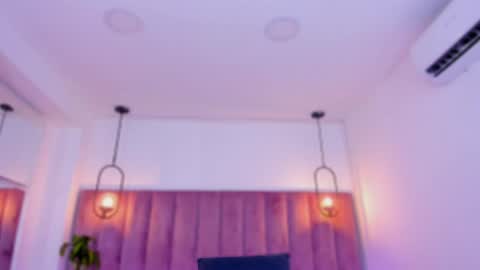 POLLY online show from April 2026 10:21:02 AM