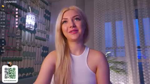 Anna online show from December 2025 05:28:01 AM