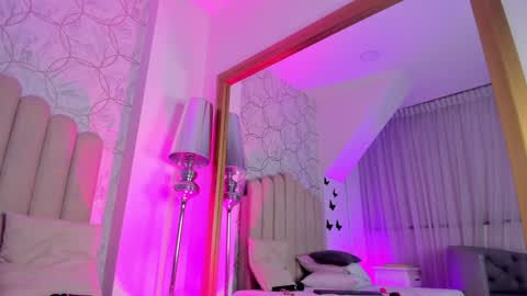 Carolina online show from January 2025 06:35:01 AM