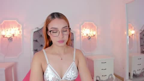 Carolina online show from March 2025 03:44:01 AM