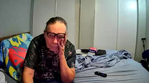 Snapshot of poluckjleigh chatting on September 2025 07:08:01 AM john online show from September 2025 07:08:01 AM
