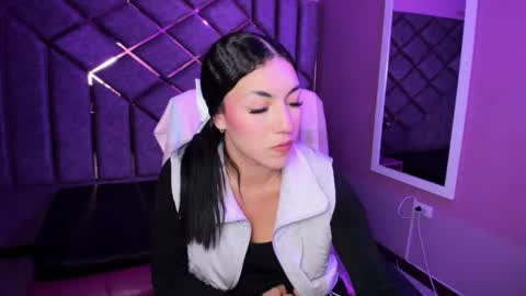 Snapshot of poly_sasha_ chatting on March 2026 03:45:02 AM poly sasha online show from March 2026 03:45:02 AM