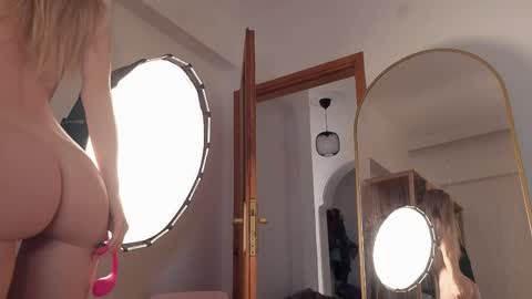 Polina online show from April 2026 08:23:01 AM