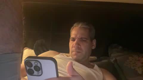 Snapshot of ponchynyc chatting on October 2025 01:25:01 AM PONCH online show from October 2025 01:25:01 AM