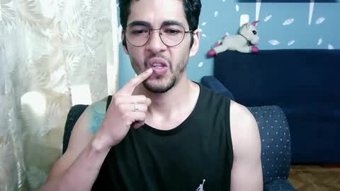 ponzothc online show from November 2025 07:57:02 PM