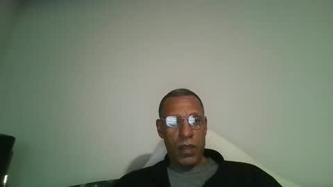 poolguy2496 online show from December 2025 04:30:02 AM