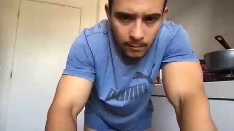 Snapshot of poormanbr chatting on October 2025 03:30:02 PM poormanbr online show from October 2025 03:30:02 PM