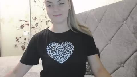 popkornmolli online show from October 2025 12:48:02 PM