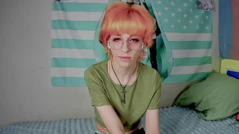 poppyfluffy online show from April 2026 01:16:01 AM