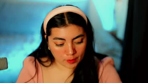 Snapshot of poppykens chatting on May 2026 11:56:02 PM Poppy Kensington online show from May 2026 11:56:02 PM