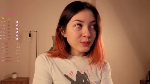 Agnes online show from December 2025 09:44:01 PM