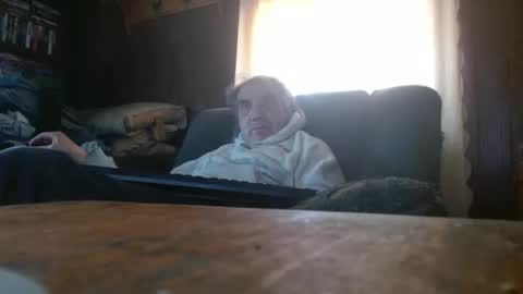 Snapshot of porkingit400 chatting on March 2026 04:01:01 PM porkingit400 online show from March 2026 04:01:01 PM