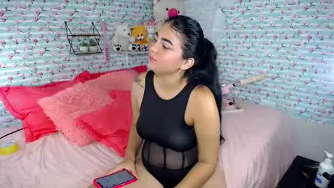 Snapshot of porn_sexy chatting on February 2025 12:14:02 PM NICKKYMARTIN online show from February 2025 12:14:02 PM