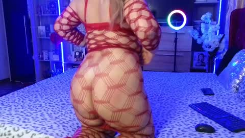 Snapshot of pornbubblebutt chatting on February 2025 05:39:02 PM pornbubblebutt online show from February 2025 05:39:02 PM