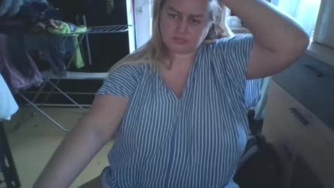 Snapshot of pornbusty chatting on February 2025 03:23:02 PM MelissOfficial online show from February 2025 03:23:02 PM