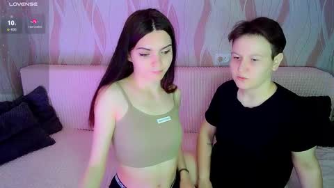 Snapshot of pornostendup chatting on September 2025 08:22:02 PM Ana and Tati online show from September 2025 08:22:02 PM