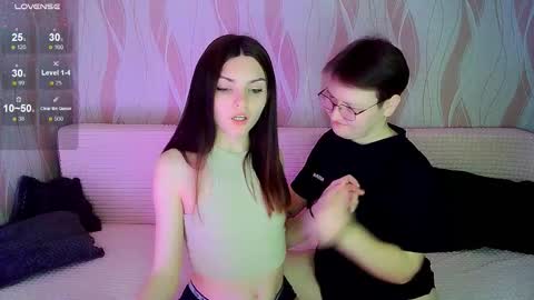 Snapshot of pornostendup chatting on September 2025 09:31:02 PM Ana and Tati online show from September 2025 09:31:02 PM